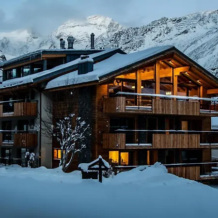 Berghof Penthouse * Saas Fee